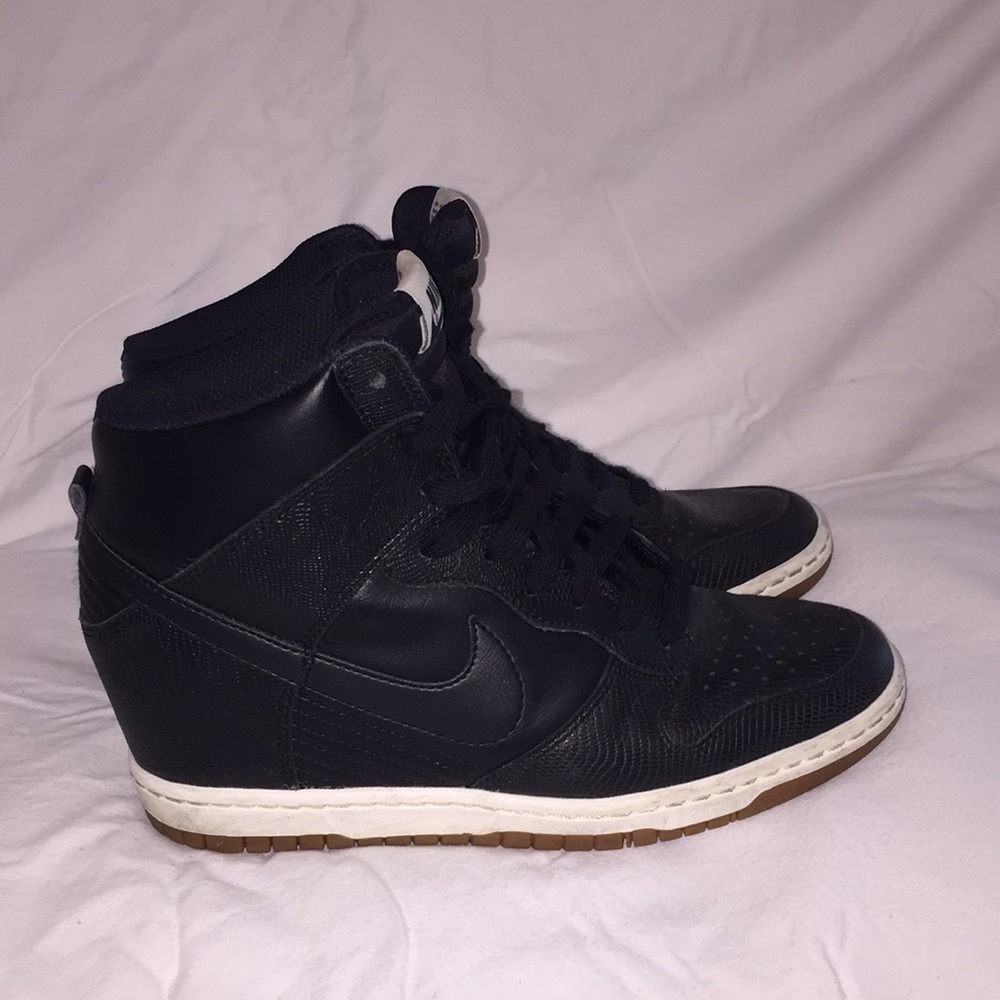 Nike Dunk Sky Hi Essential